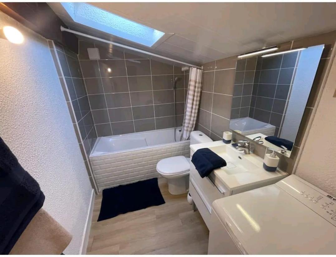 Le Loft Berbere - Ideal Couples, Familles, Business - Centre Historique, Wifi , Netflix Niort Exterior photo